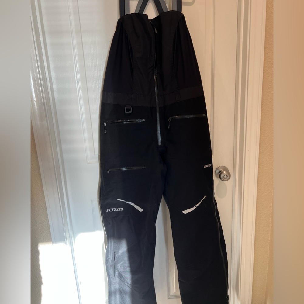 KLIM Women’s Snowmobile Alpine Bibs!!! Size XL